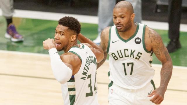 九游体育官网-对手阵容残缺不整 雄鹿面对的是机会更是挑战